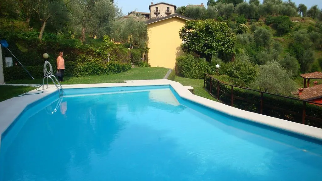 Apartment Bougainvillea Gardone Riviera